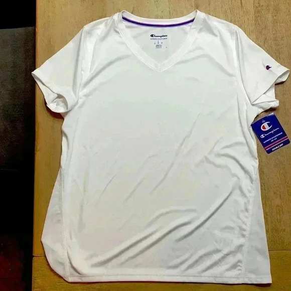 Champion Tops - NWT Champion double dry V neck size Large